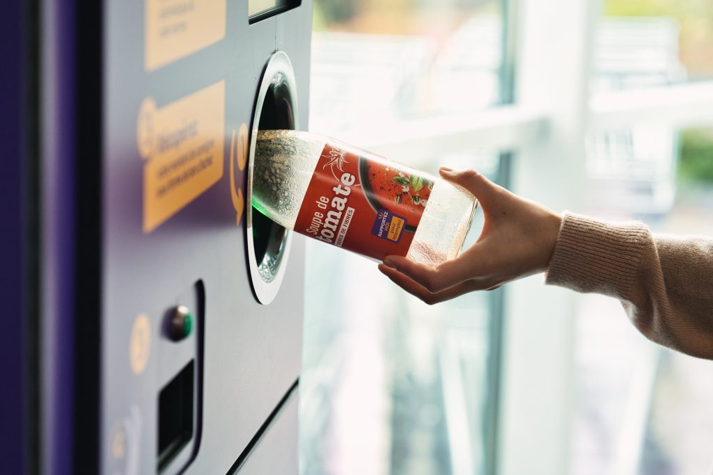 Recyclage bouteille machine automomatique